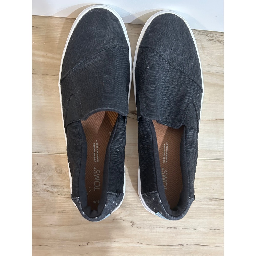 TOMS Black Canvas Slip On Shoes‎ Casual Comfort Rubber Sole Women 6.5 polka dot